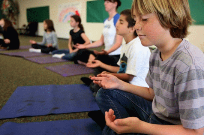 Yoga para niños en las escuelas
